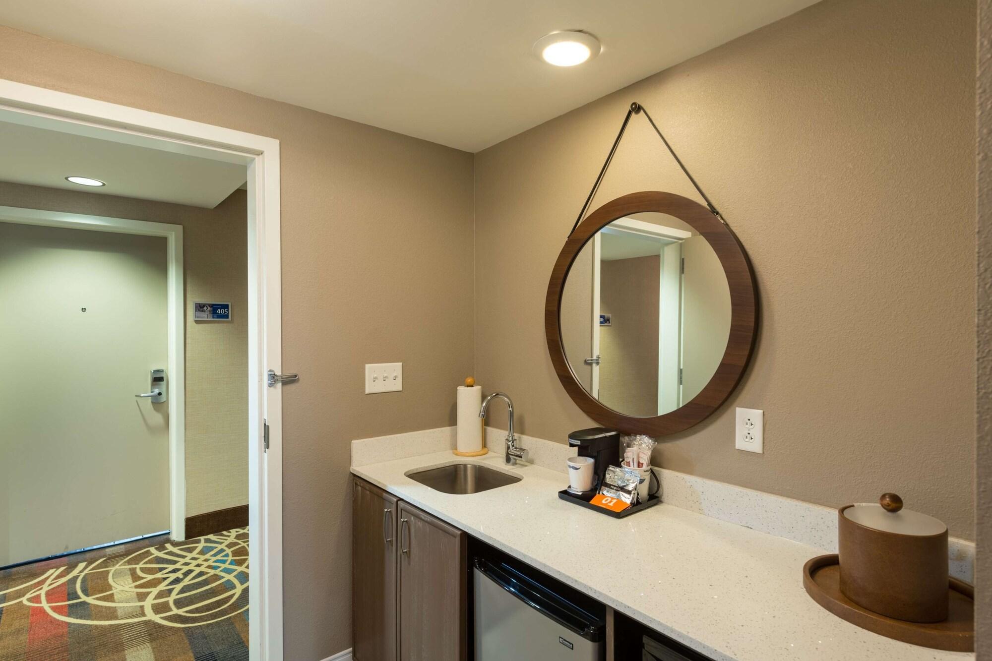 Hampton Inn And Suites Jamestown Extérieur photo